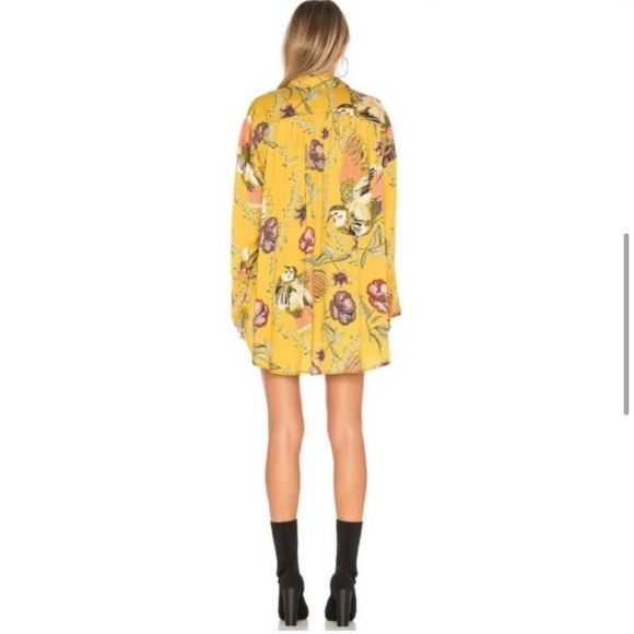 Free People Silky Nights Yellow Floral Bird Button Down Women's Size Medium M - Picture 3 of 3